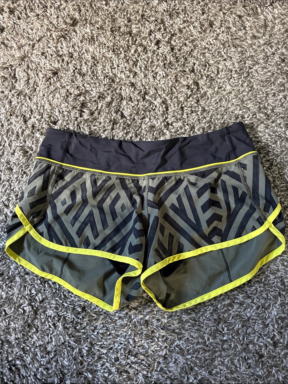 Lululemon Speed Shorts Black & Olive Geometric Shorts with Neon Trim size 6